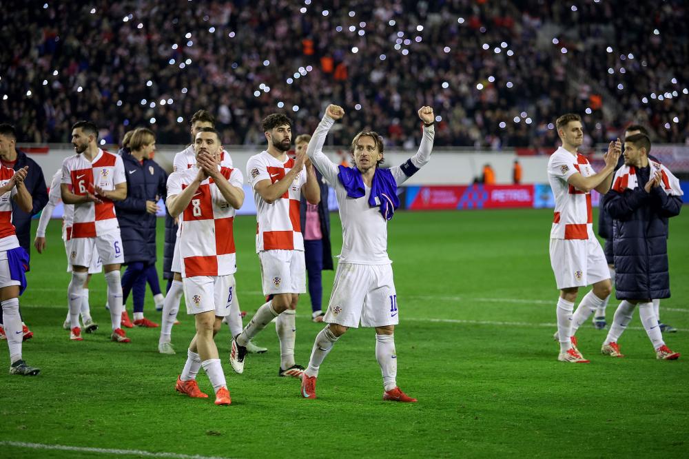 3-0！中国男排同组敌人进世锦赛前8！击败A组第一，非洲队全输